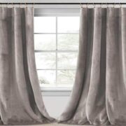 What Makes Velvet Curtains So Luxurious
